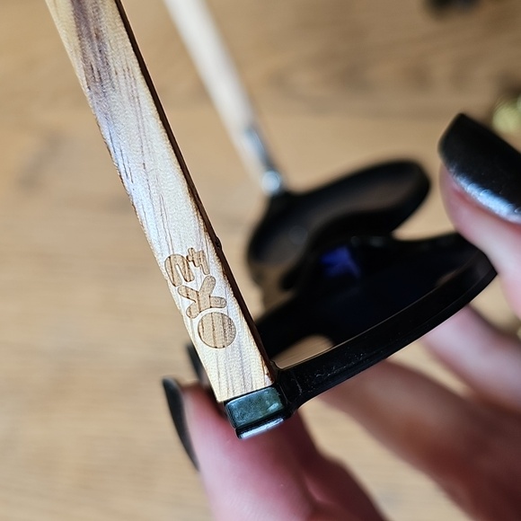 Stylish And Trendy Pink and Black Sunglasses Bundle - Picture 5 of 5